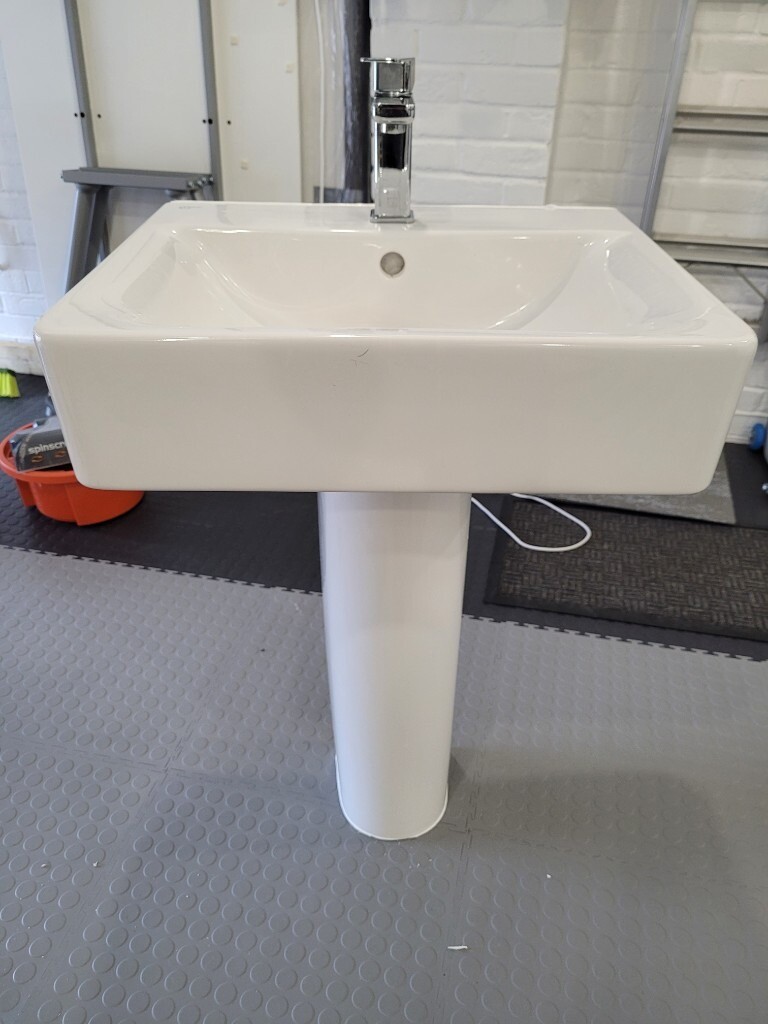 Bathroom Sink Gumtree Everything Bathroom