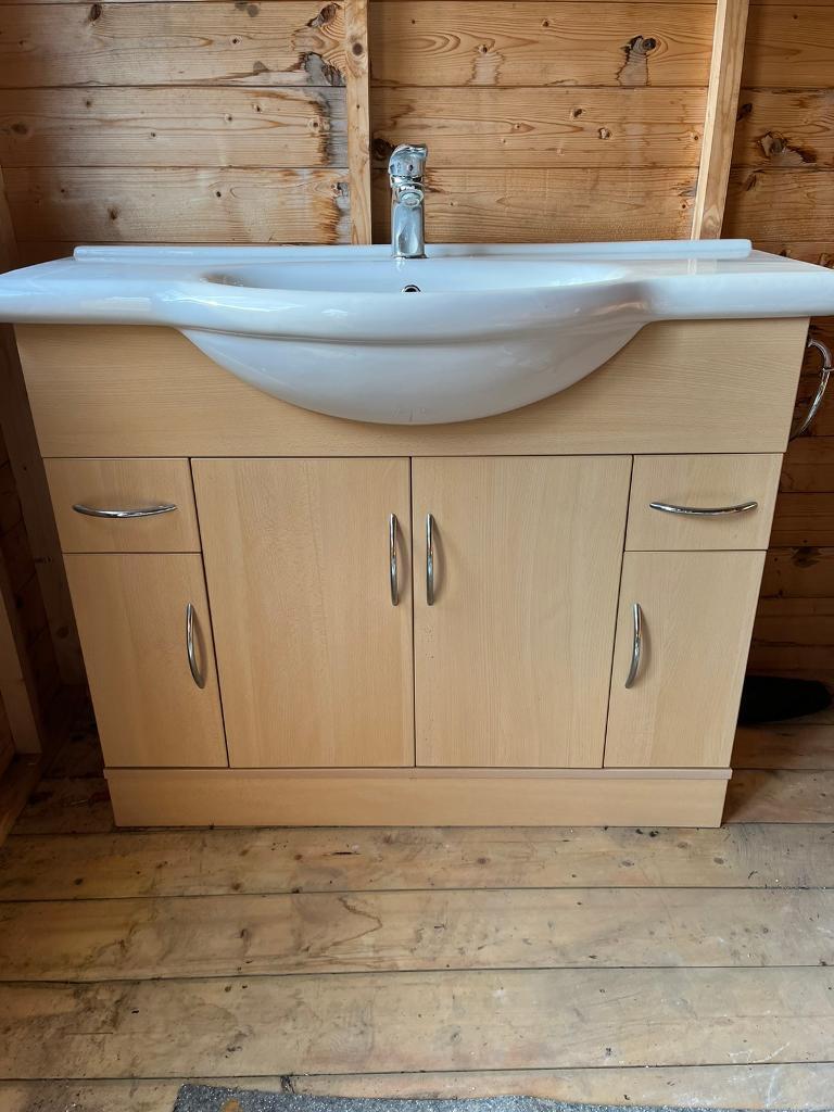 Gumtree Bathroom Vanity Rispa