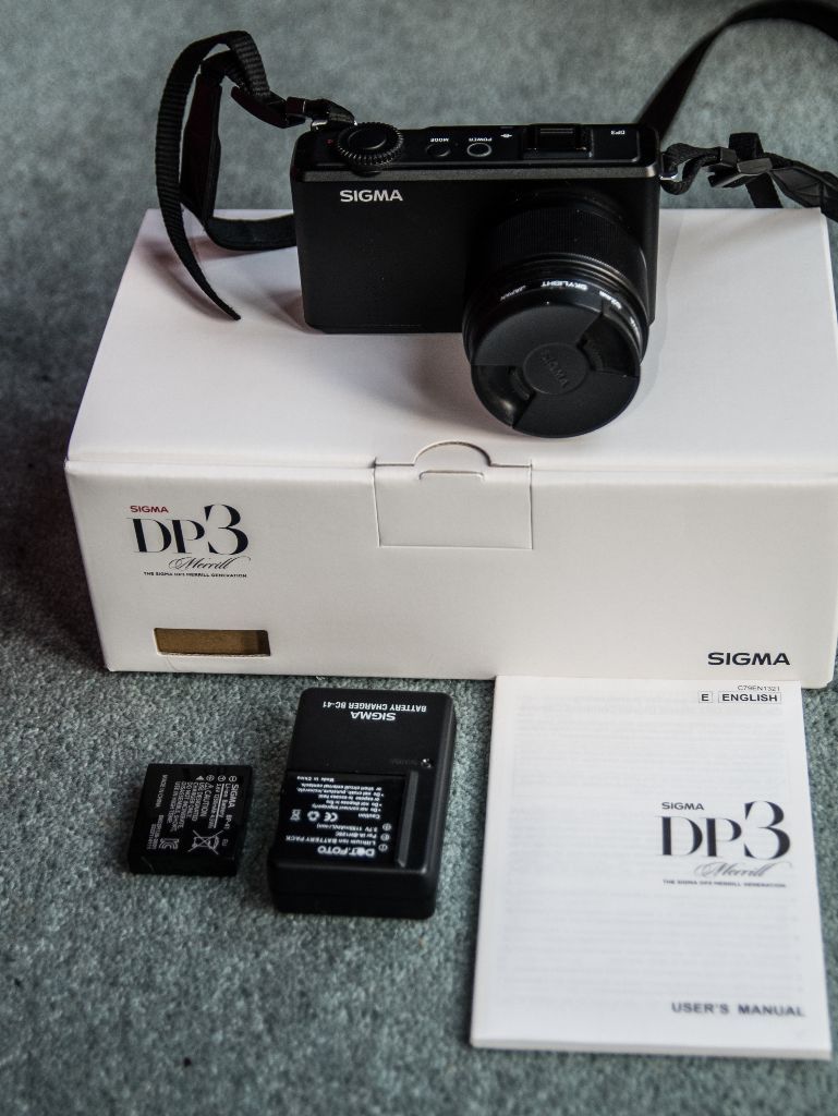 Sigma DP3 Merill Digital Camera