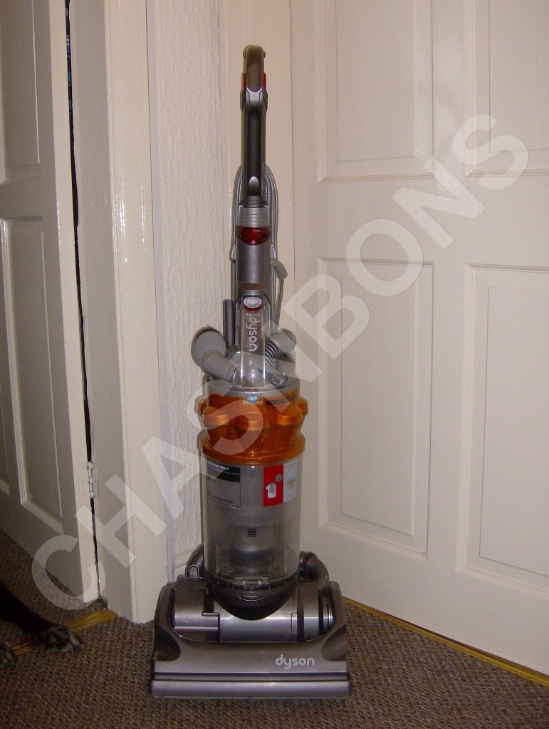 DYSON DC14 TELESCOPIC REACH ORANGE WASHABLE FILTER BAGLESS UPRIGHT