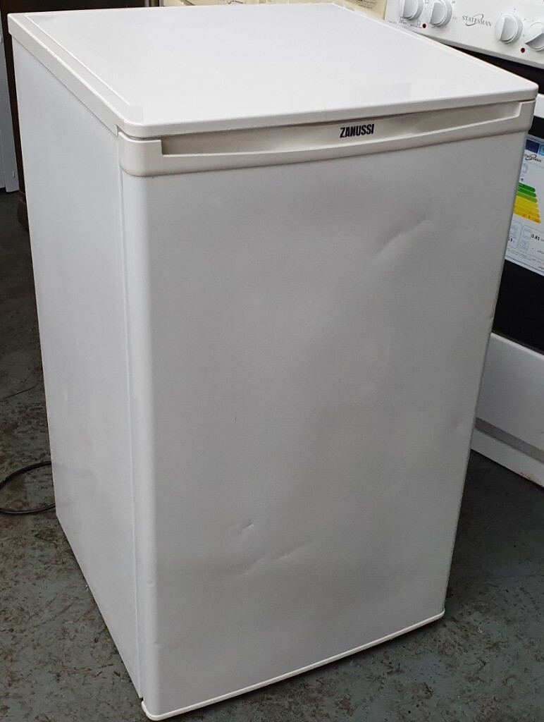Zanussi ZFT307MW 1 Under counter Freezer, Mini freezer in Beeston