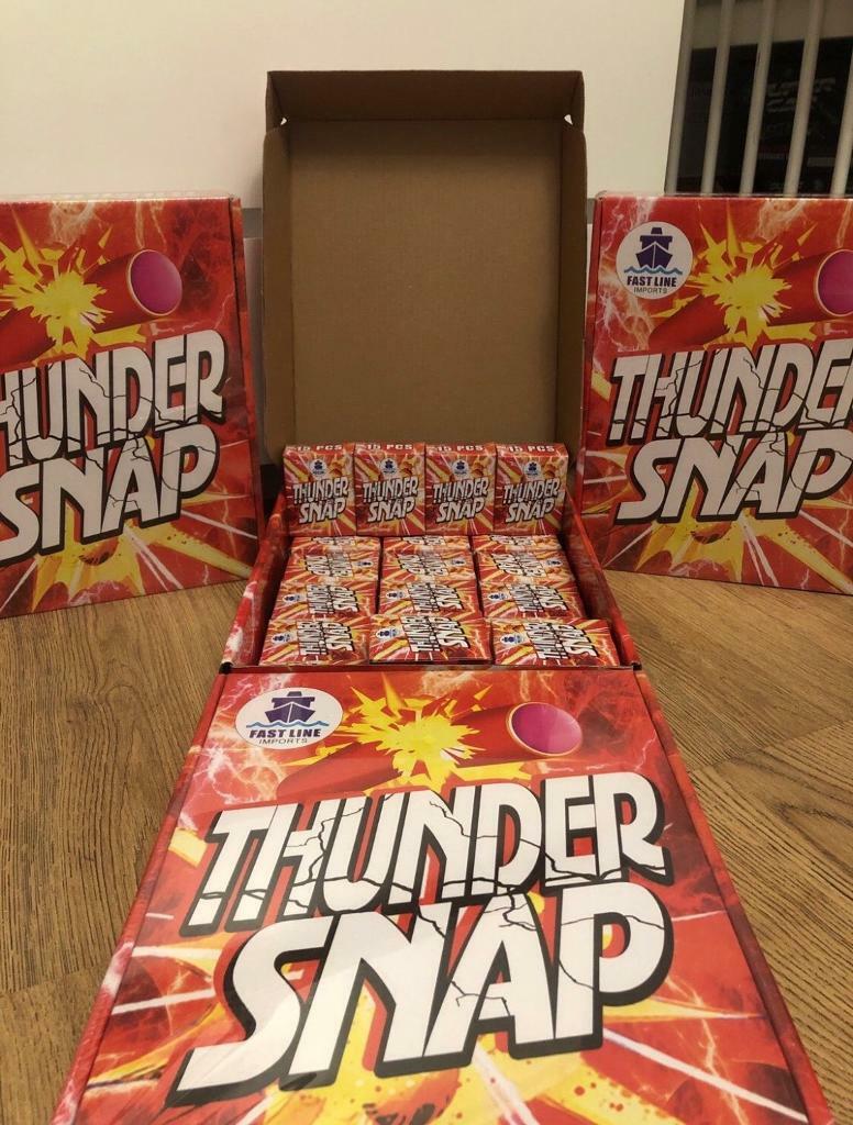 Thunder snaps in Hunslet, West Yorkshire Gumtree