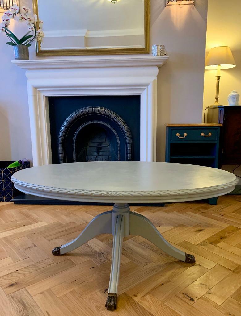 Queen Anne Style Coffee Table : Queen Anne Style Coffee Table and End Tables - Apartment ... - You can see my other favorites in these posts.