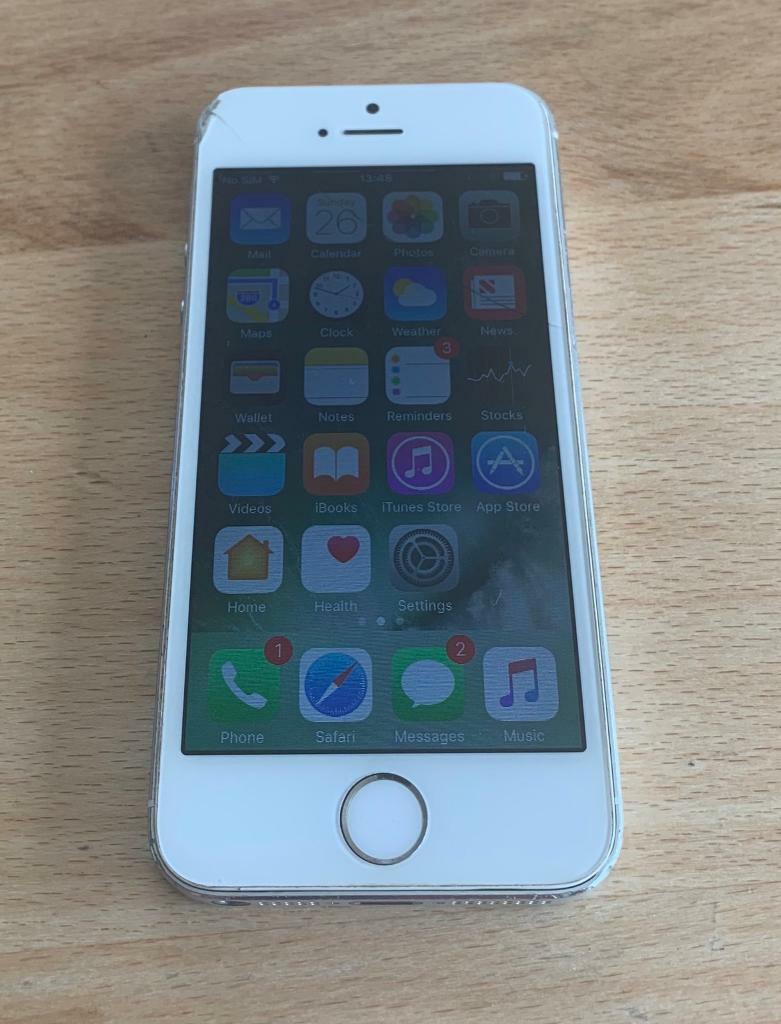 White Apple iPhone 5s 16gb EE VERY CHEAP in Melton Mowbray