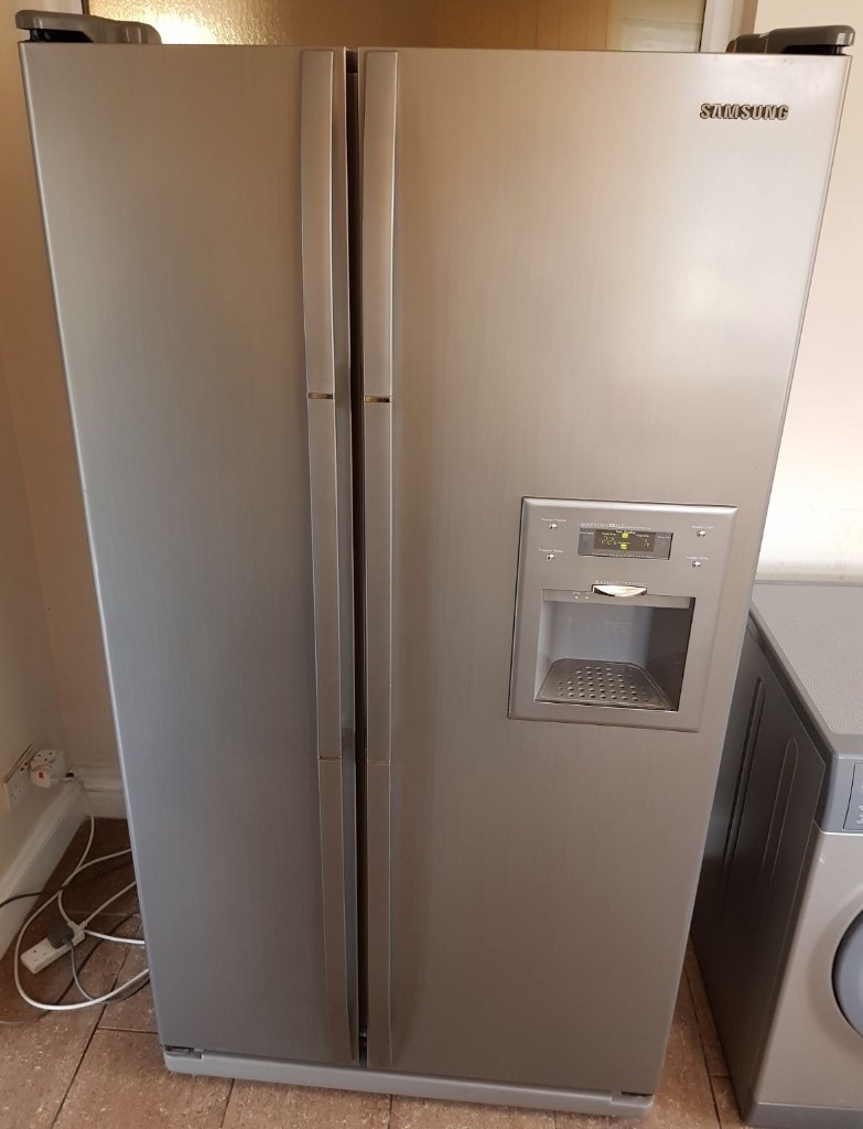 Fridge Freezer Samsung RS21WCNS in Romford, London Gumtree