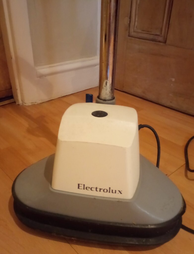 FLOOR POLISHER ELECTROLUX B37 GOOD CONDITION in Kingston, London