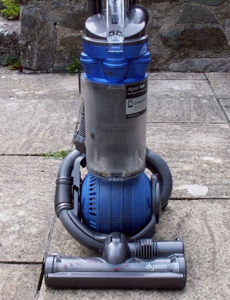 DYSON DC25 OVERDRIVE ROLLERBALL VACUUM CLEANER REFURBISHED with 2