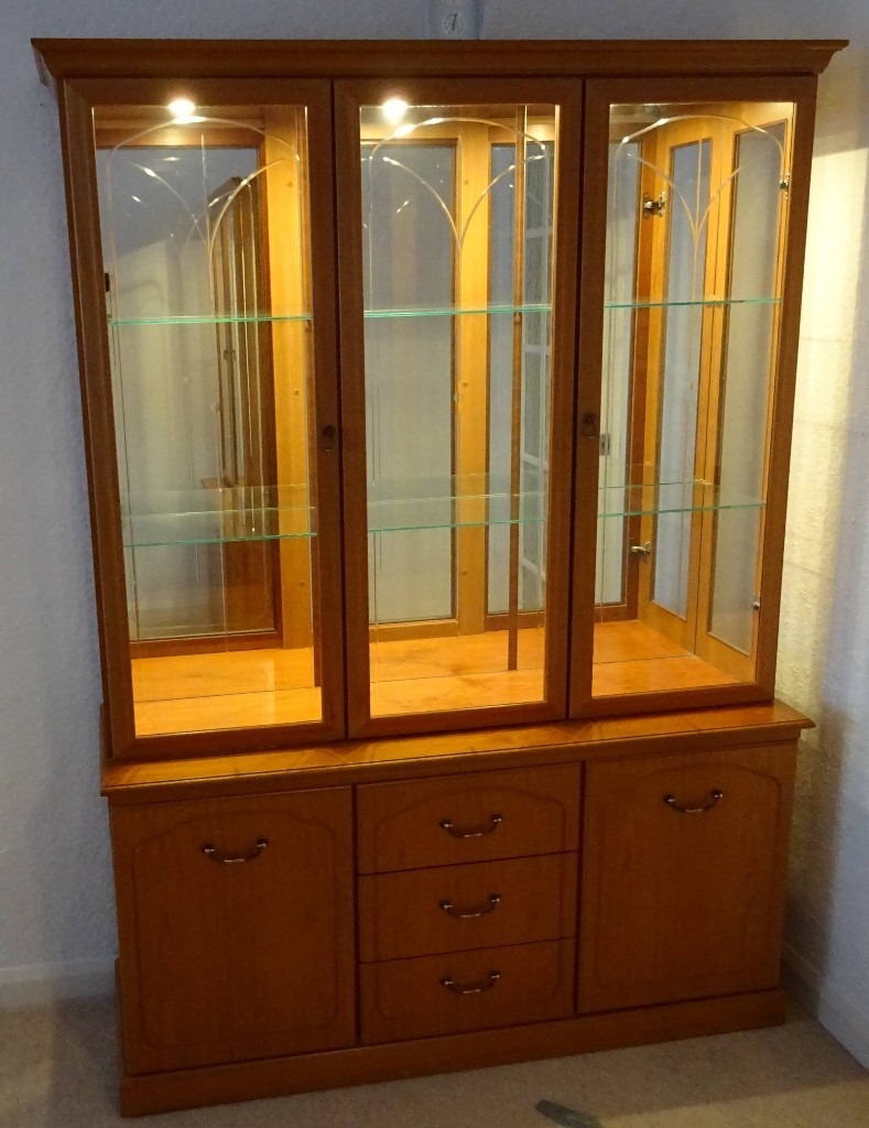 Teak Dining Room Glass Display Unit With Lights In Horley