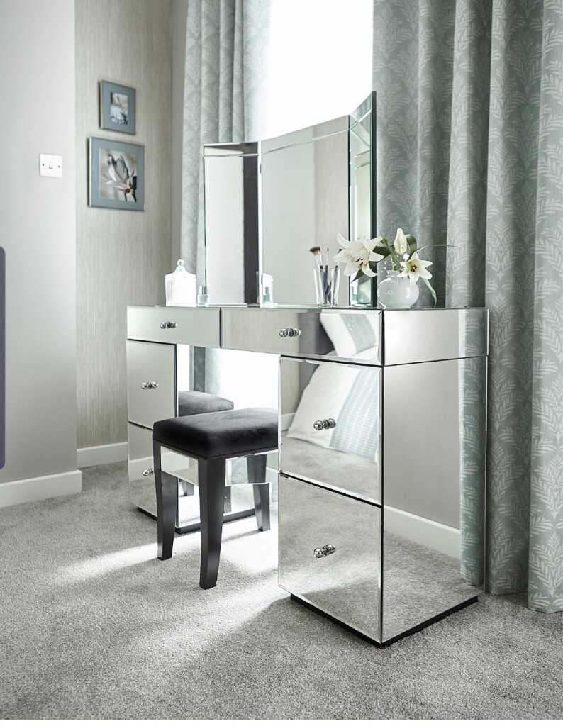 Brand new mirrored dressing table in Borehamwood, Hertfordshire Gumtree