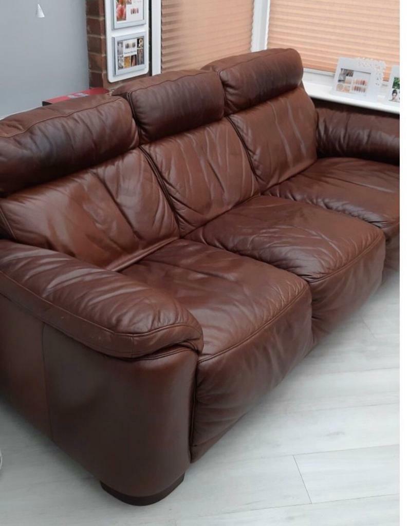 Leather lounge suite / sofa in Auckley, South Yorkshire Gumtree