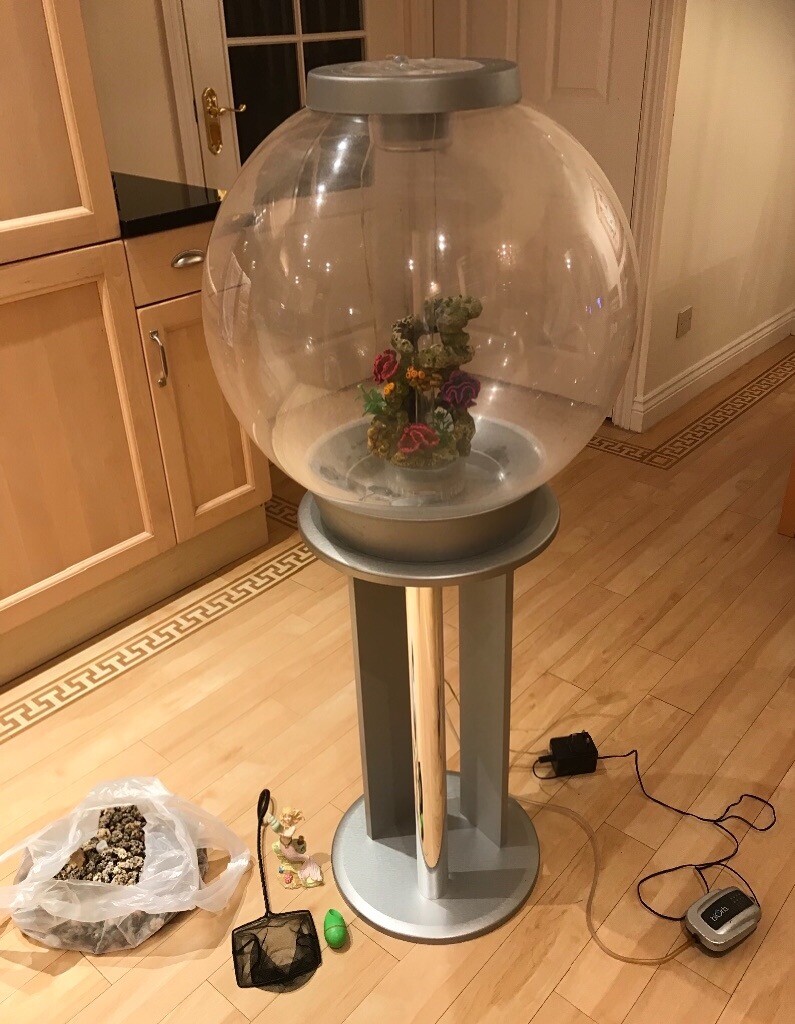 BiOrb 60L Coldwater Aquarium Fish Tank with Stand & Accessories in