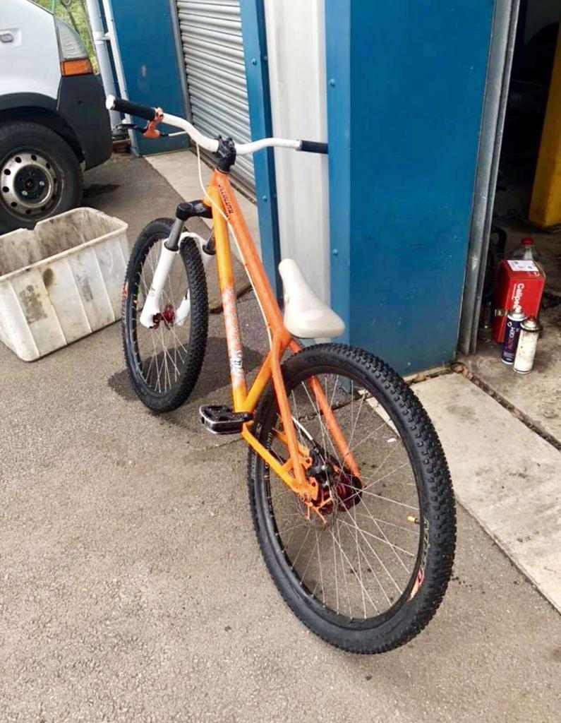 specialized p1 jump bike