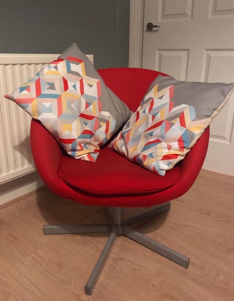 IKEA SKRUVSTA RED TUB RETRO VINTAGE ARMCHAIR + GEOMETRIC CUSHIONS in