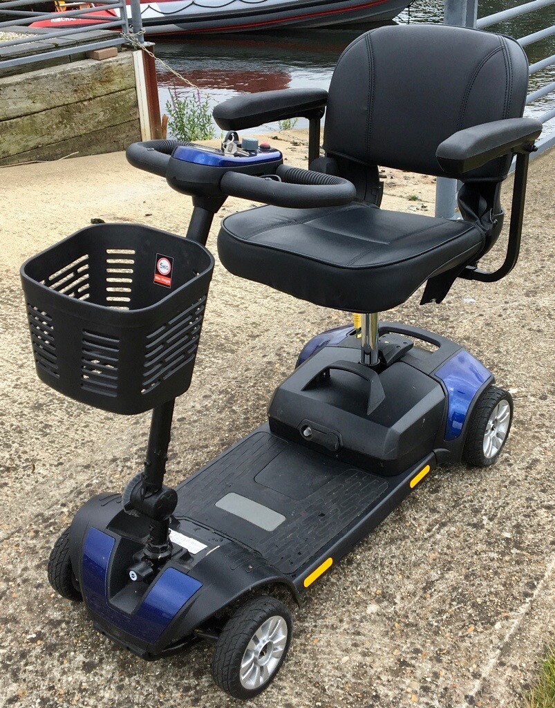 LIVEWELL JAUNT LIGHTWEIGHT PORTABLE MOBILITY SCOOTER AS NEW HARDLY USED