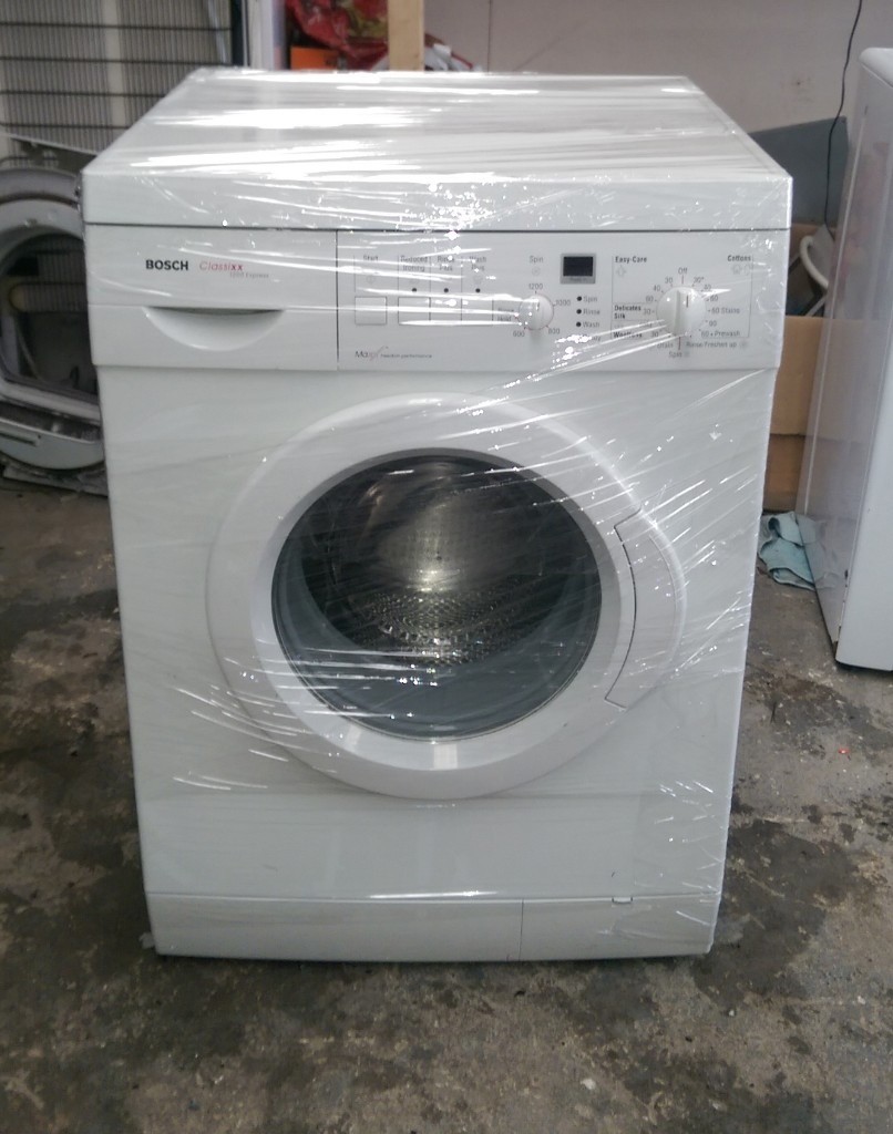 FREE DELIVERY Bosch 6KG washing machine WARRANTY in Chatham, Kent