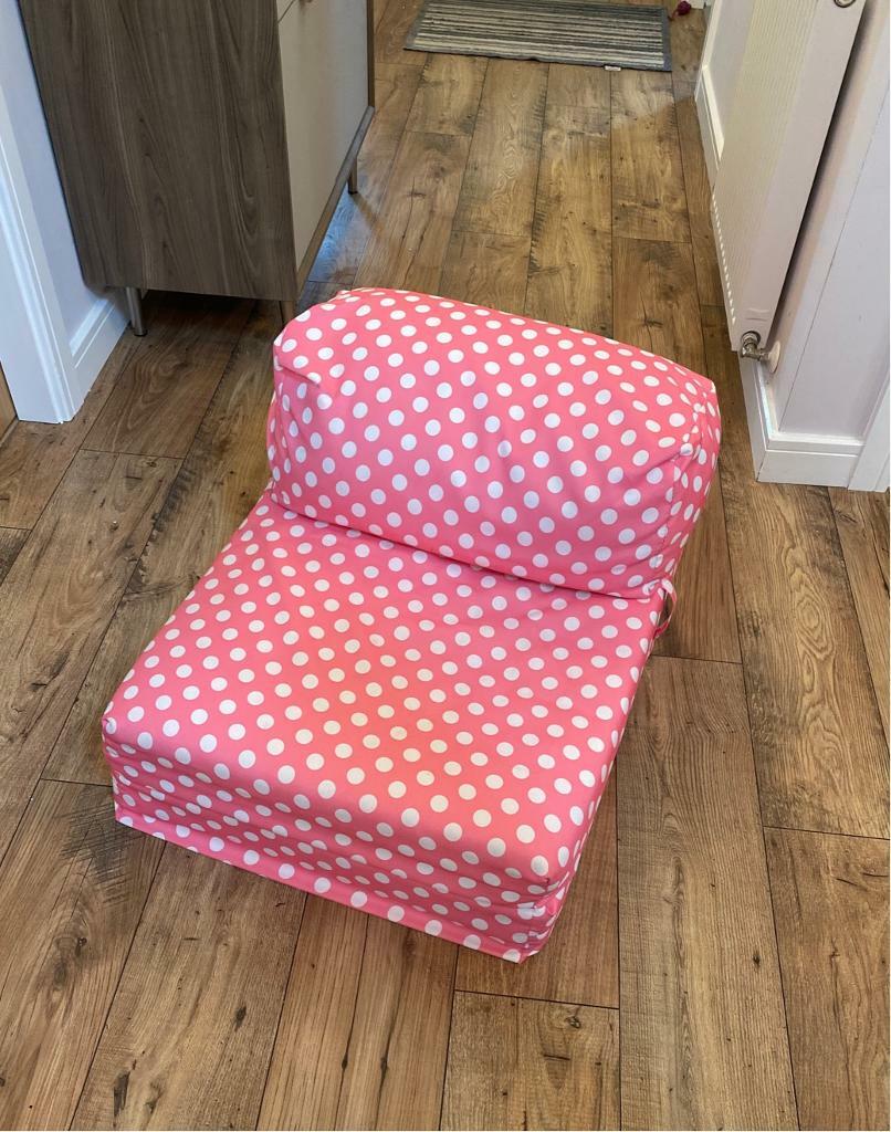 Stunning Kids Pink Z Bed Futon Chair Excellent Condition in