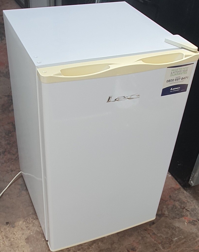 Lec R50263W Under counter FRIDGE Freezer, Mini Fridge with small
