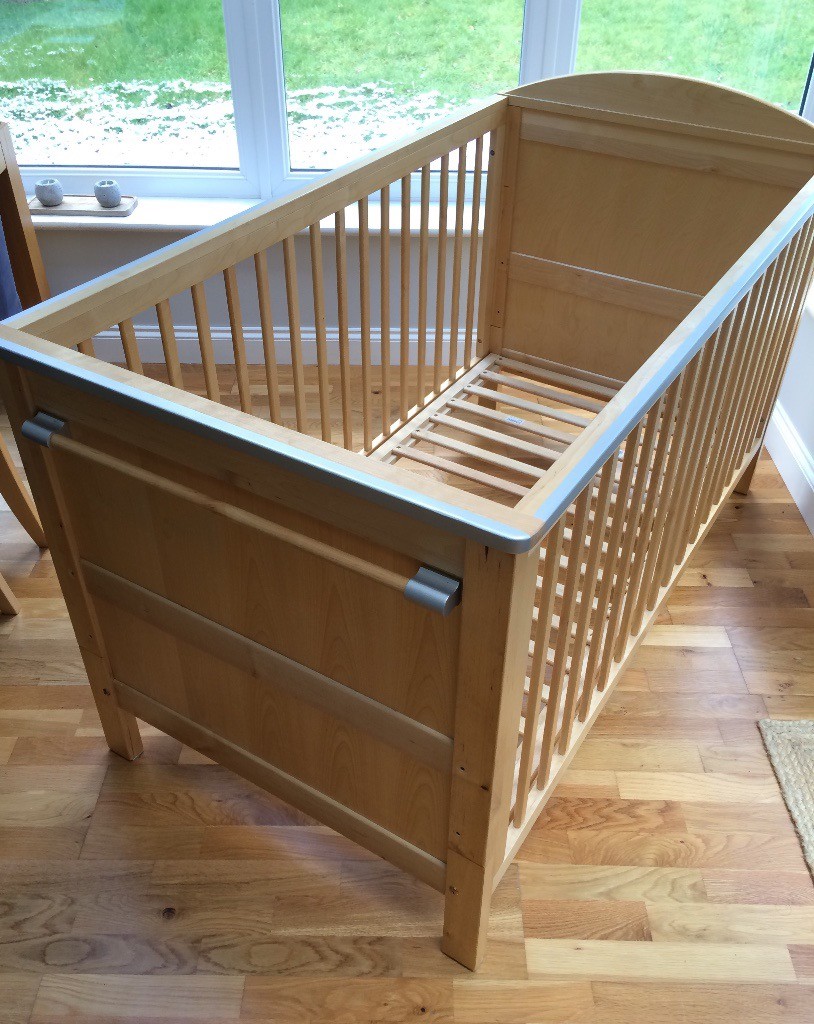 BRUIN Barcelona Wooden Height Adjustable Cot & Cot Bed in Guildford