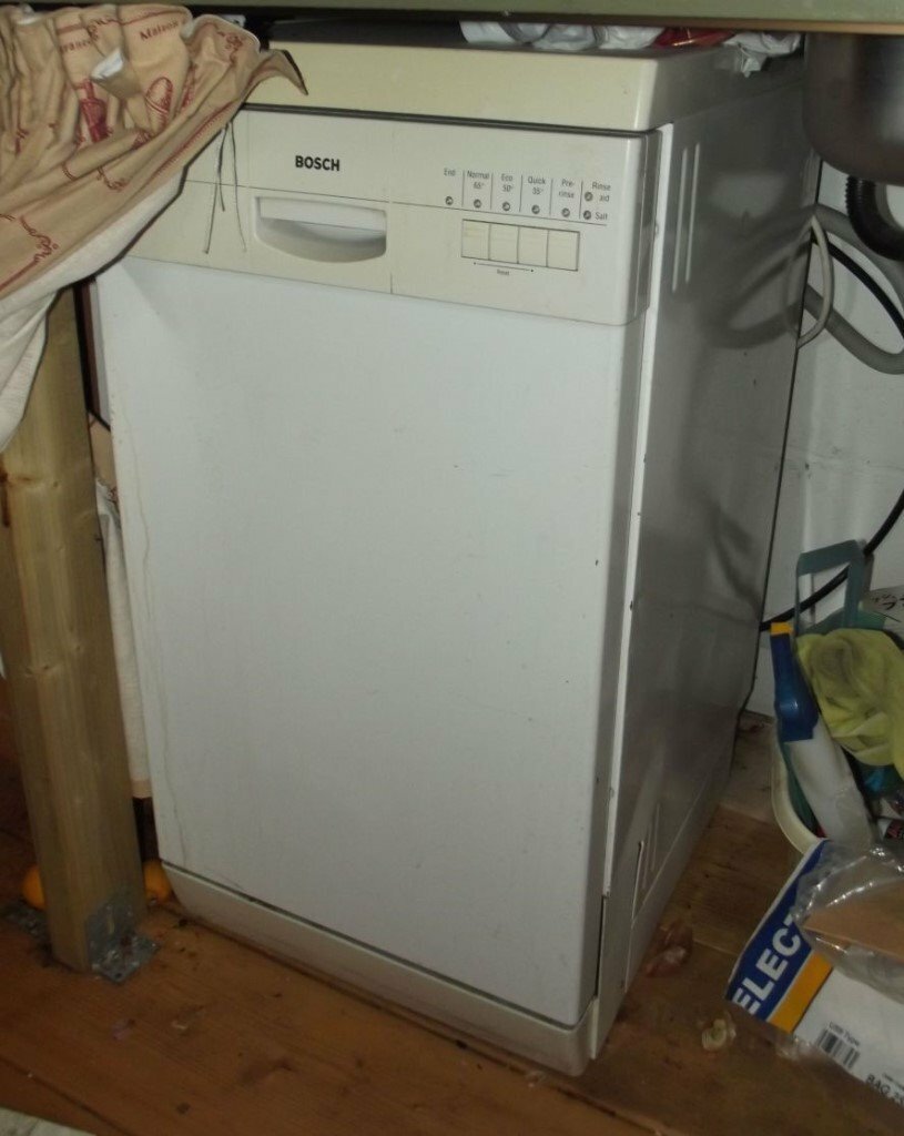 Bosh dishwasher in working order, from E32NG in East London, London