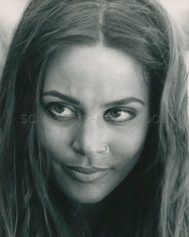 Leigh Taylor-Young The HorsemenÂ  1971 Photo Original #1
