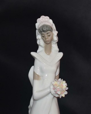 Lladro Figurine 