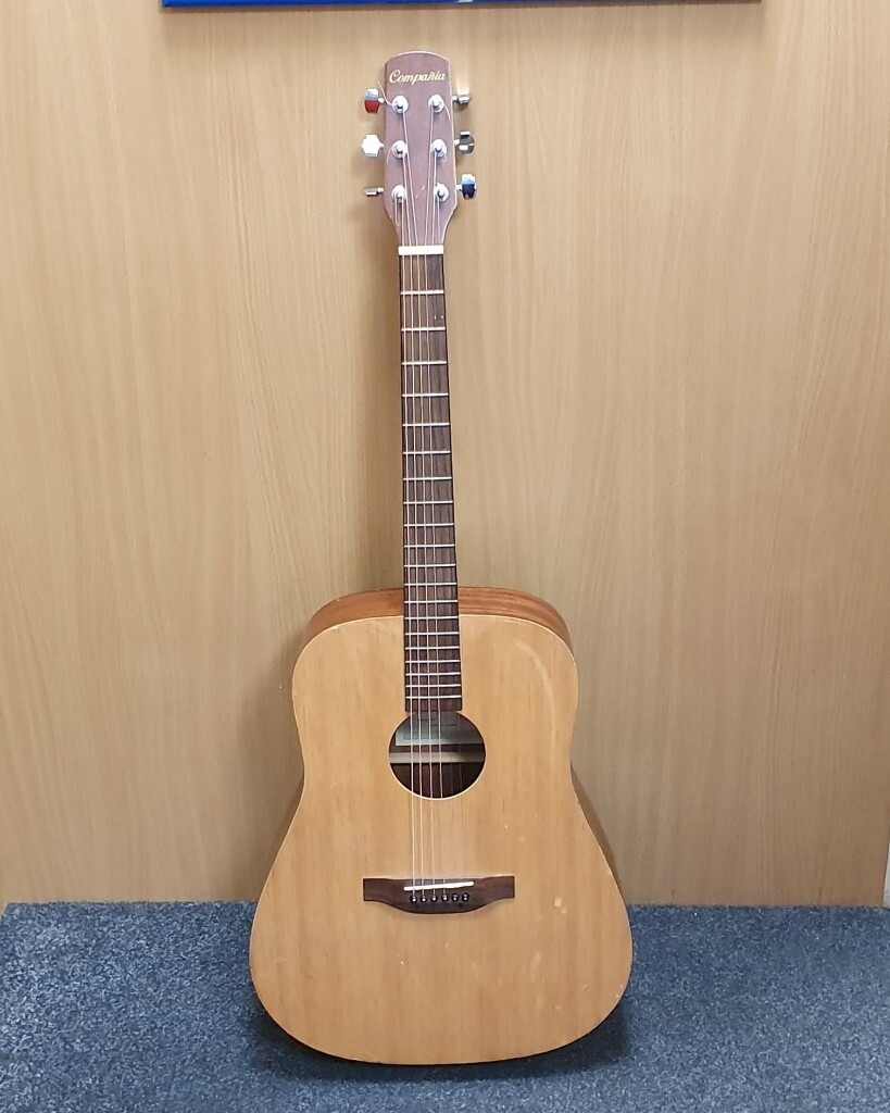COMPANIA ACOUSTIC GUITAR SGS8449 BROWN in Heathrow, London Gumtree