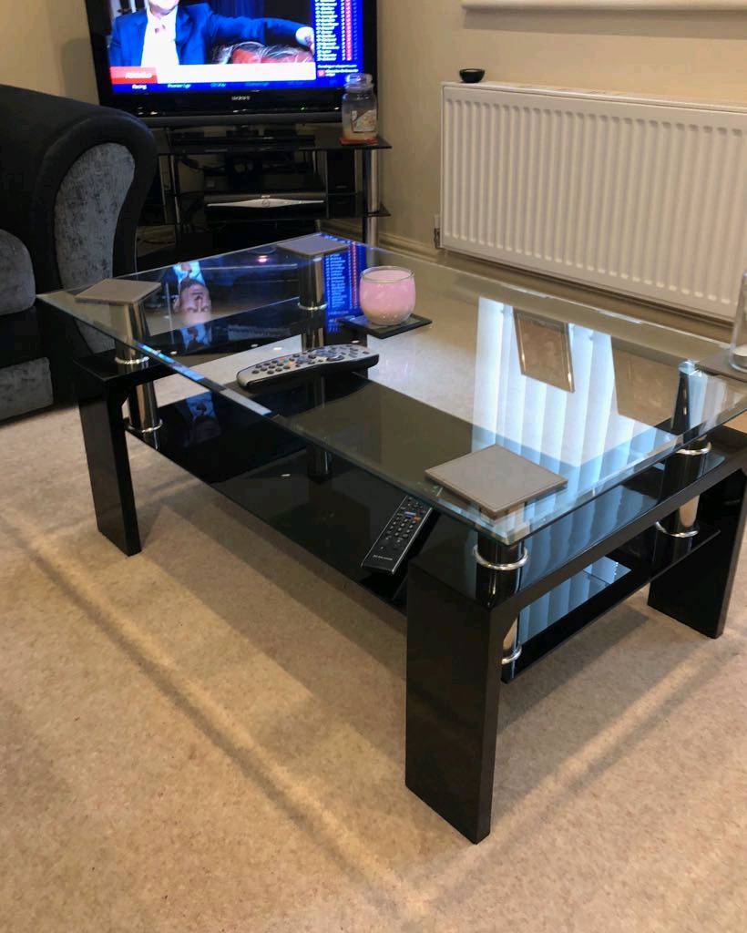 Glass table and tv stand in Chesterfield, Derbyshire Gumtree