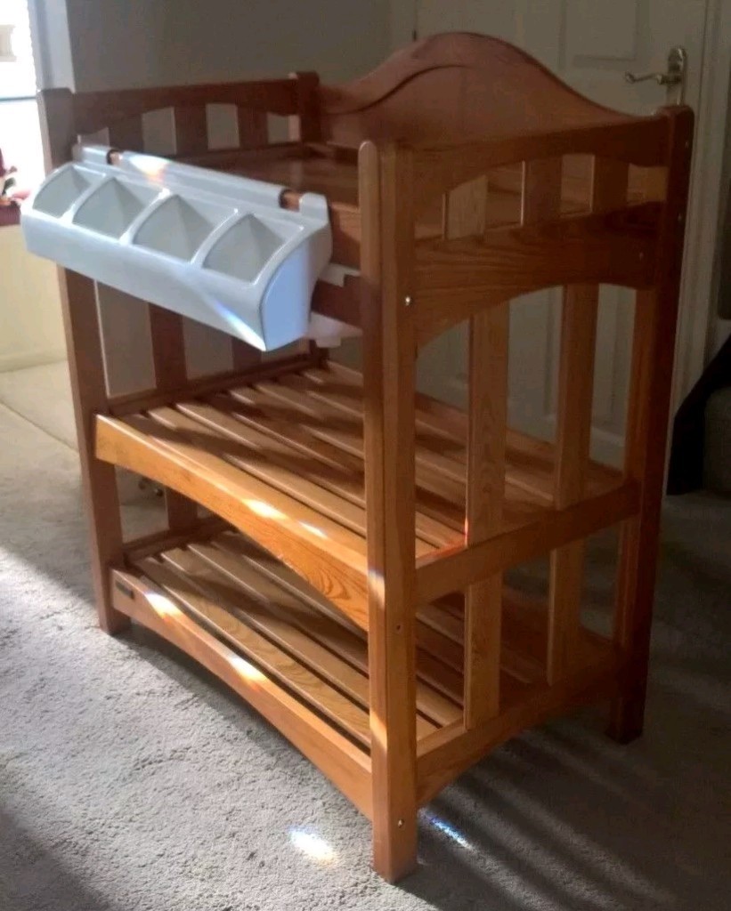 MAMAS AND PAPAS BABY CHANGING UNIT SHELVES WITH BATH in Radcliffe