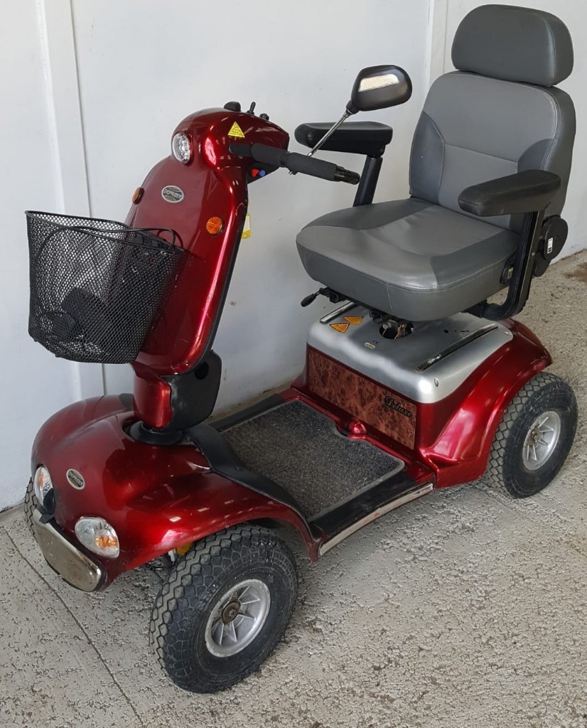 Shoprider Cadiz large pavement mobility scooter in Tollcross, Glasgow