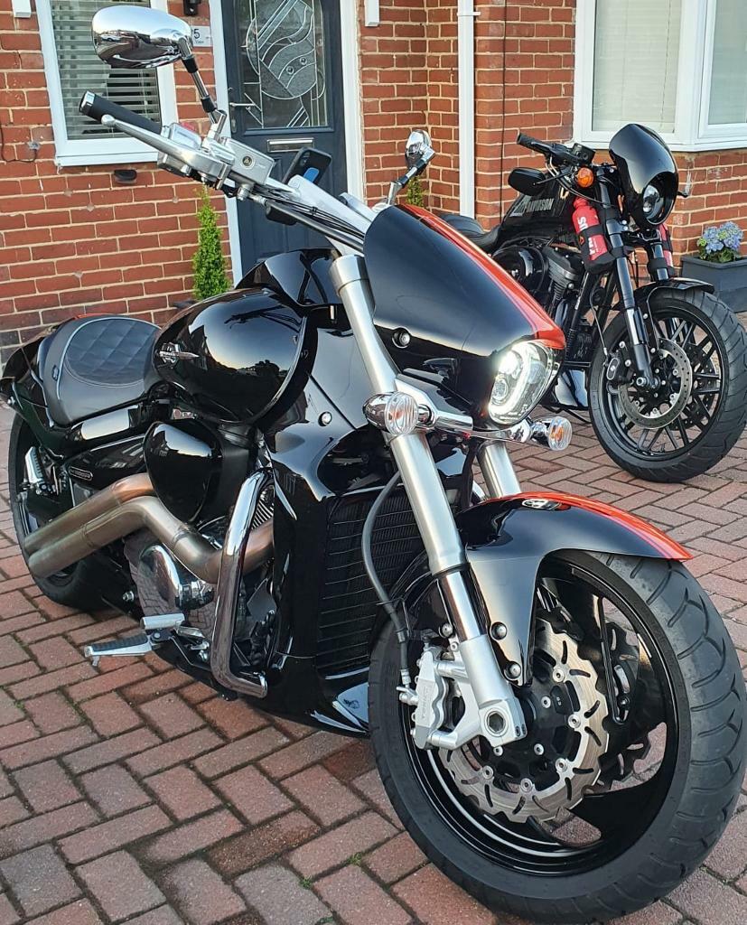 Suzuki intruder m109r
