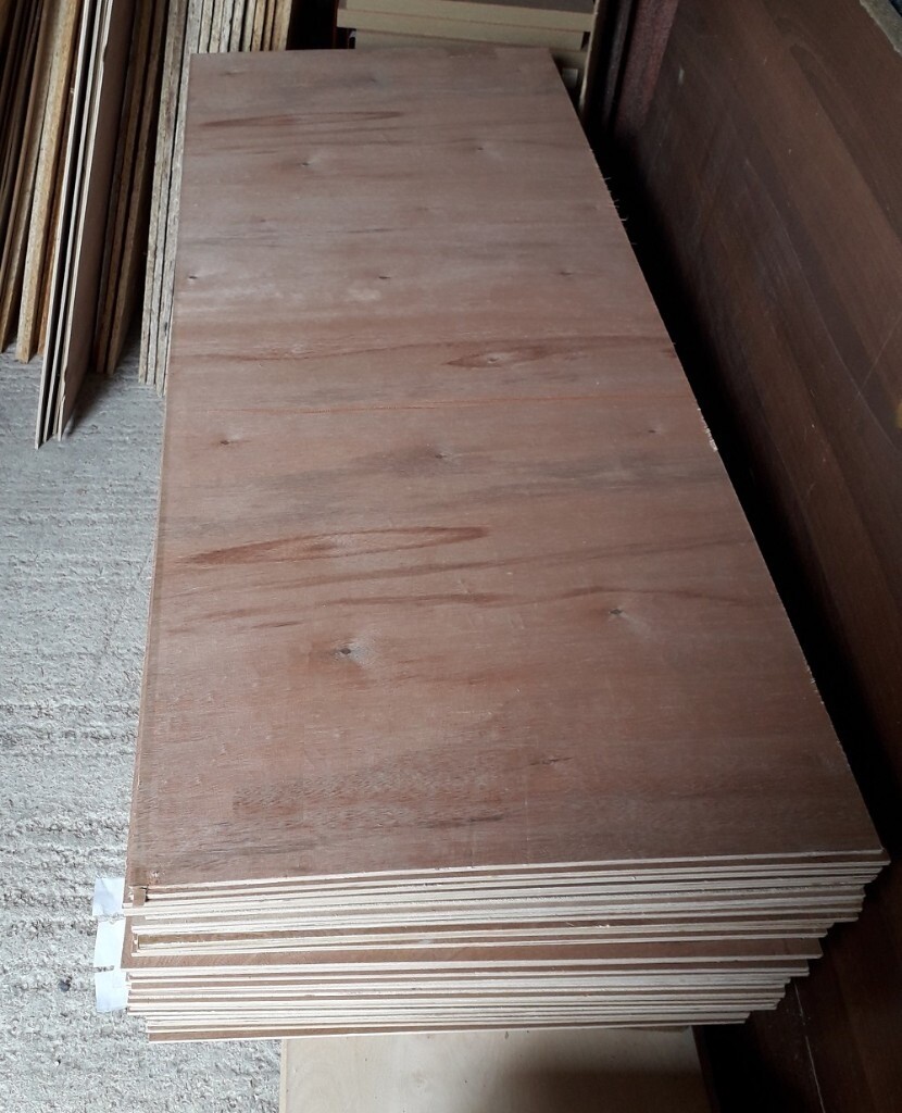 24 pieces of NEW 5.5mm B/BB Grade Exterior Hardwood Plywood 48in x 19in