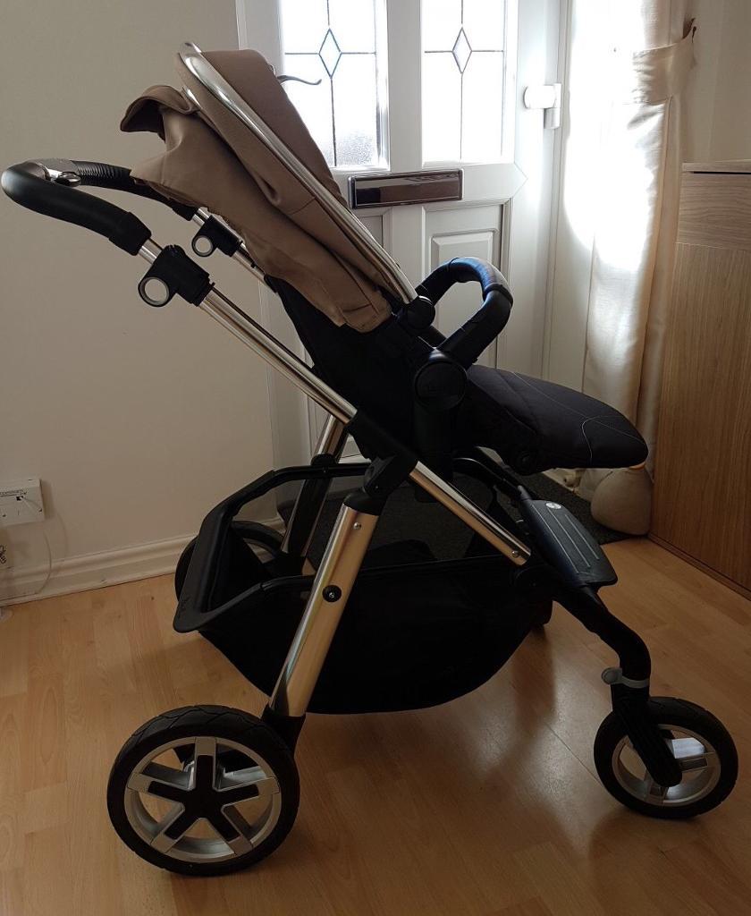 Silver Cross Pioneer pram / pushchair, car seat with iso fix base and accessories in Newhall