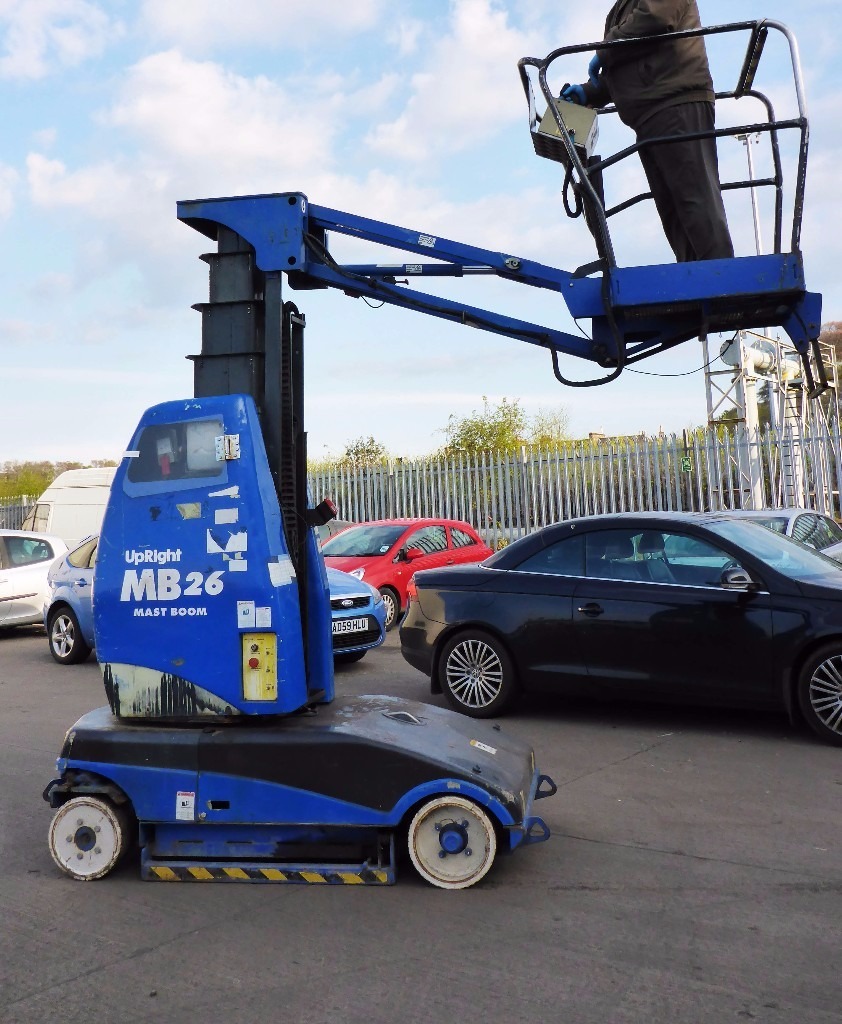 AERIAL ACCESS PLATFORM LIFT UPRIGHT MB26 MAST BOOM in Inverness