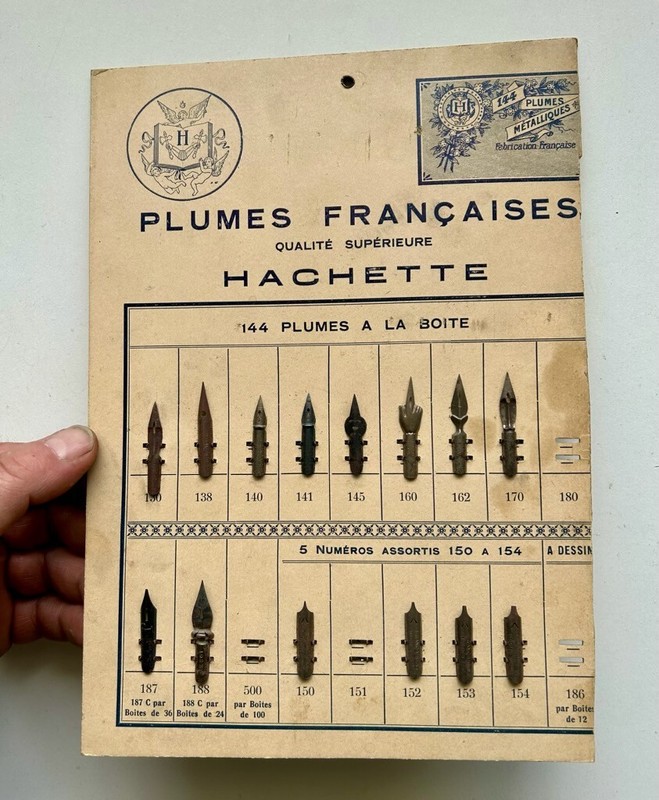 Ancienne Planche Didactique De Plumes  - Publicitaire Ã©Tablissement Hachette