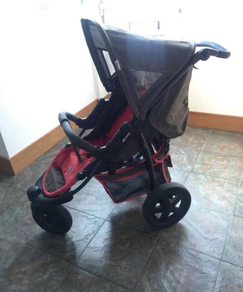 Hauck Viper 3 Wheel Pushchair( Prams) in Laindon, Essex Gumtree
