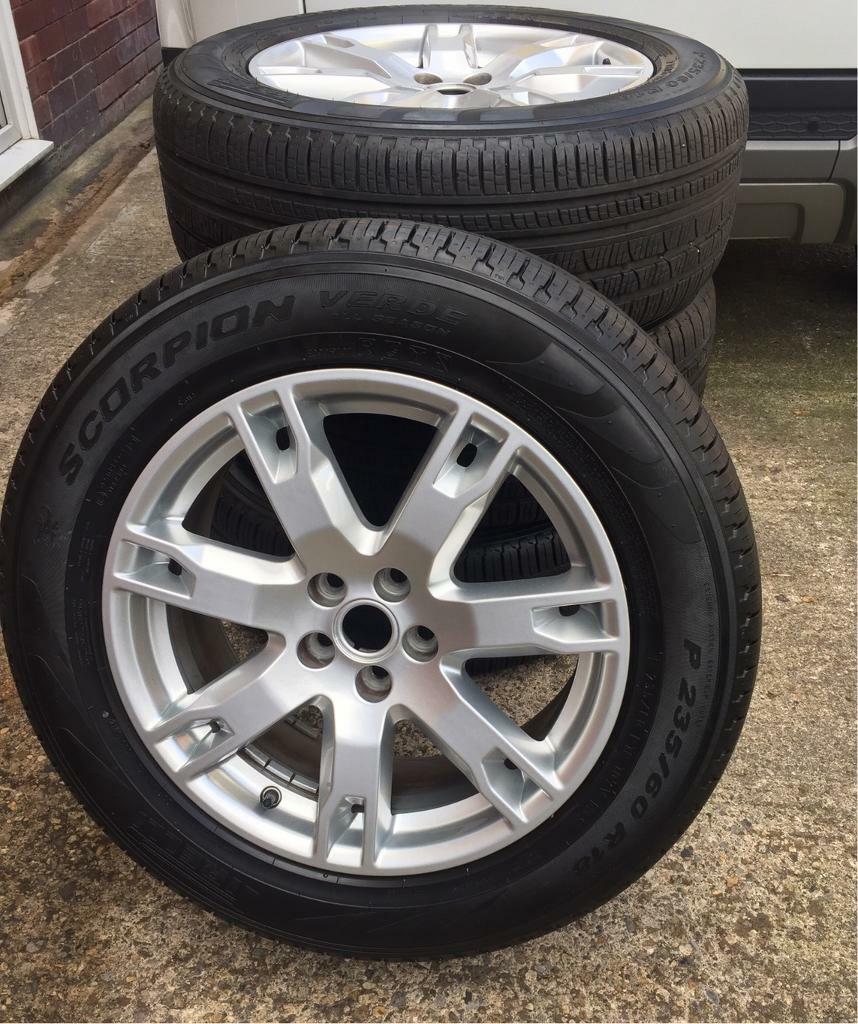 4 x Original Range Rover Evoque 18” Alloys and Pirelli tyres | in