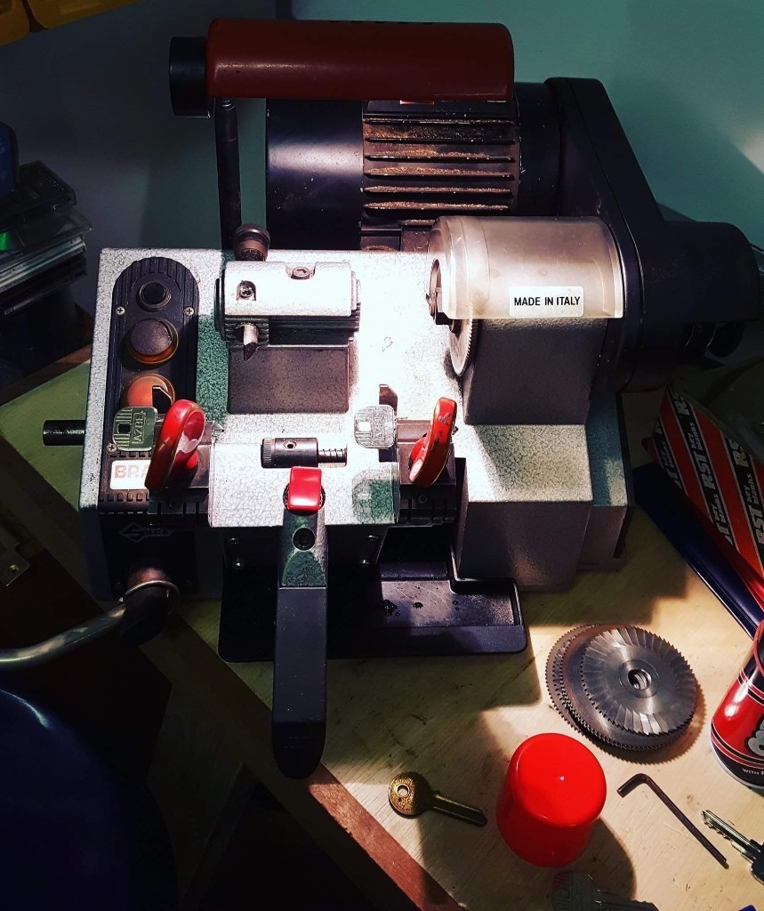 Hpc Key Cutter _ Code cutting keys on the HPC Original Blitz™ Code ...