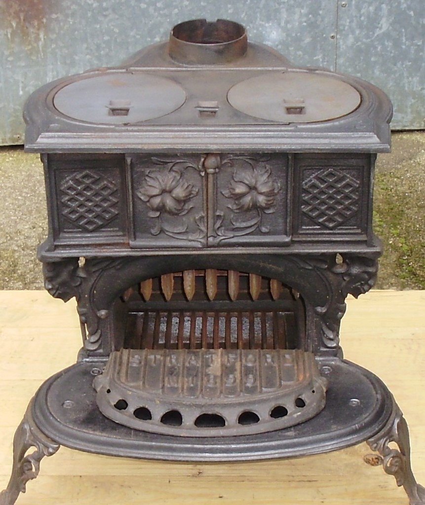 Dinky ‘Queenie’ Cast Wood Log Burner Stove. Shepherd Hut Woodburner Romany Gypsy Caravan Yurt