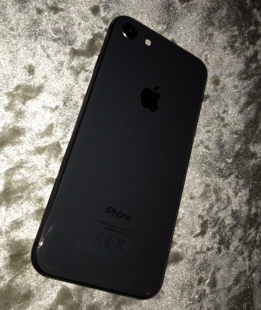 IPhone 8 - space grey (64GB) | in Rothwell, Northamptonshire | Gumtree
