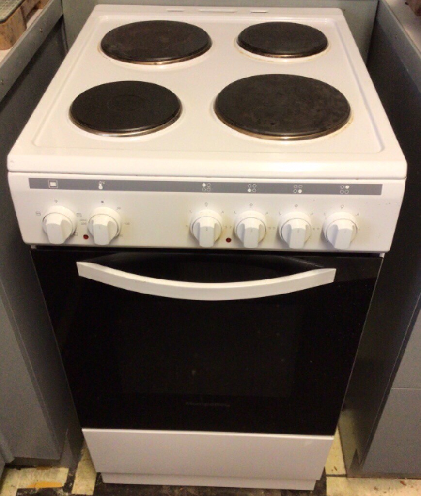 Electric Cooker (18 months old) in Dundee Gumtree