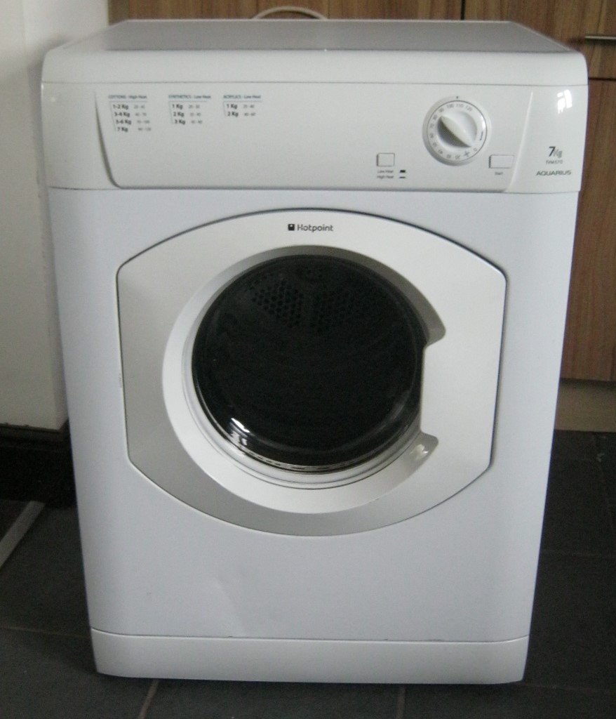 Cheap hotpoint vented tumble dryer, 7kg capacity, fully working in