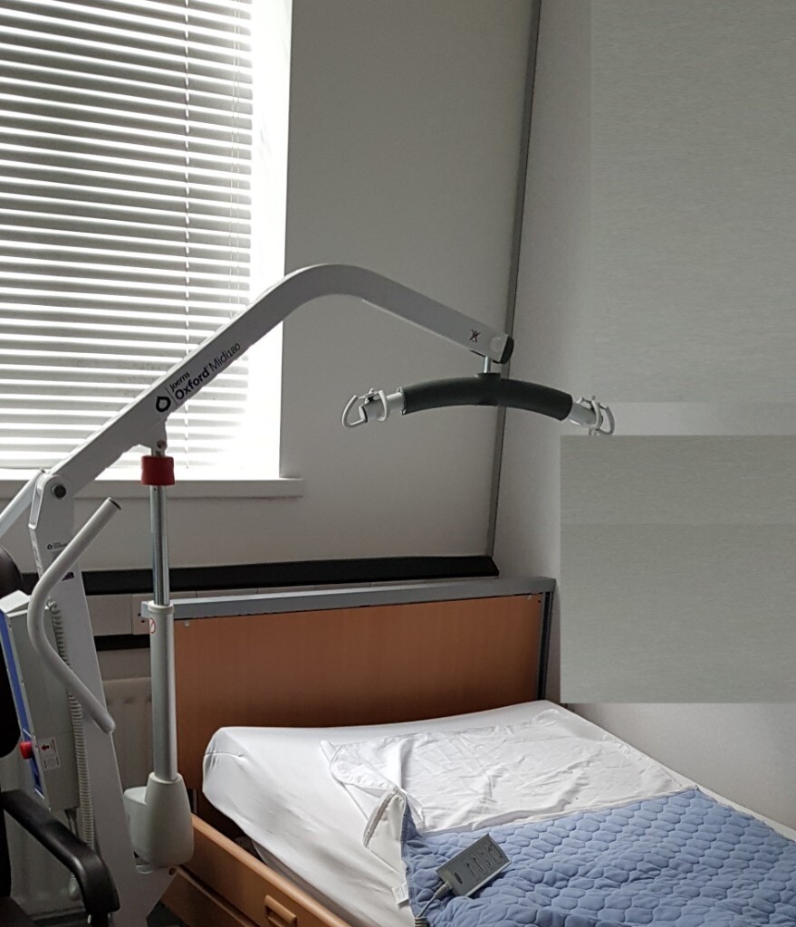 Adjustable Hospital/Health & Social Care Electric Bed & Hoist in