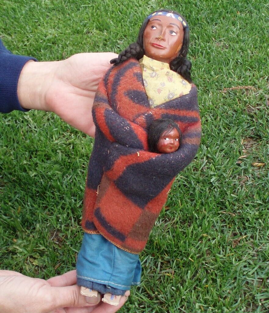 LARGE 12" PRIMITIVE ANTIQUE NATIVE AMERICAN INDIAN SNOOKUM DOLL W/ RARE BABY