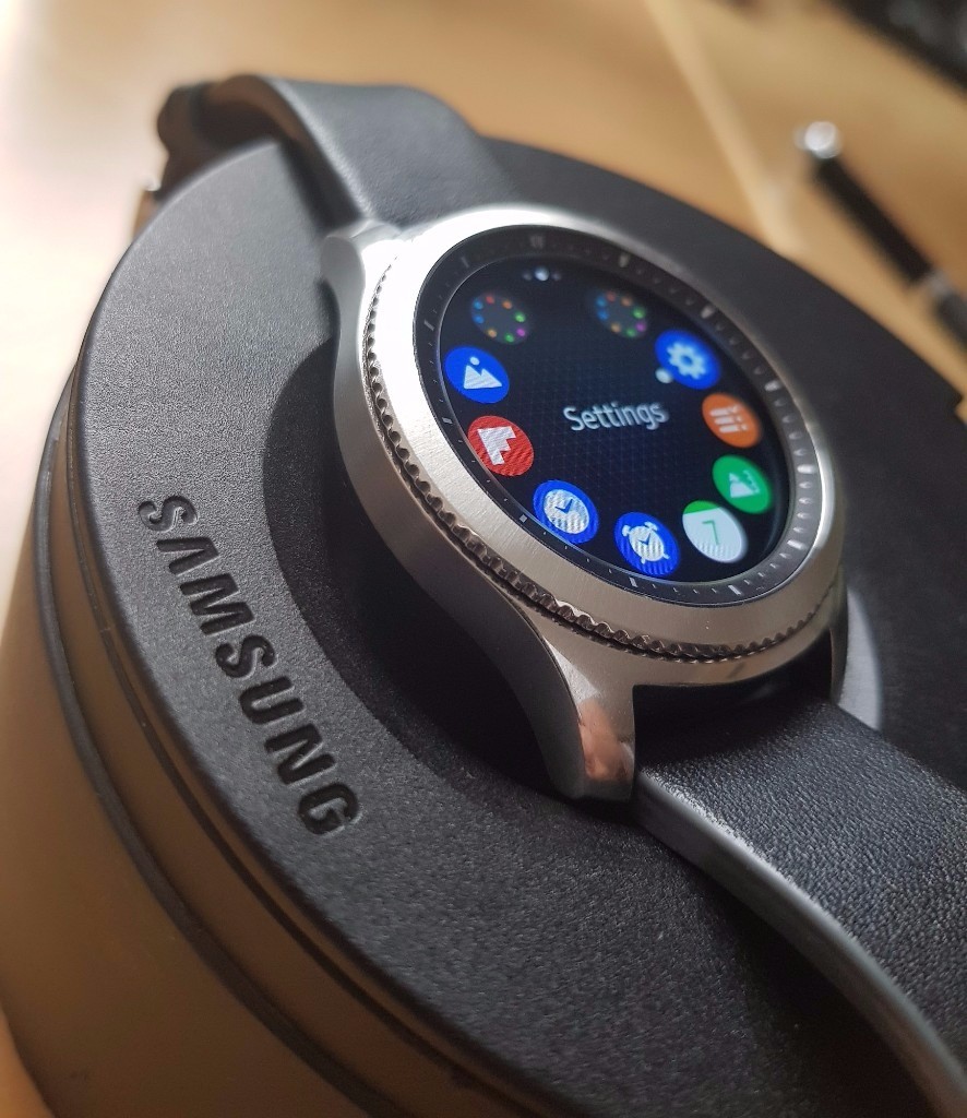 Smartwatch Samsung Gear S3 Classic in perfect condition, almost new. | in Bathgate, West Lothian
