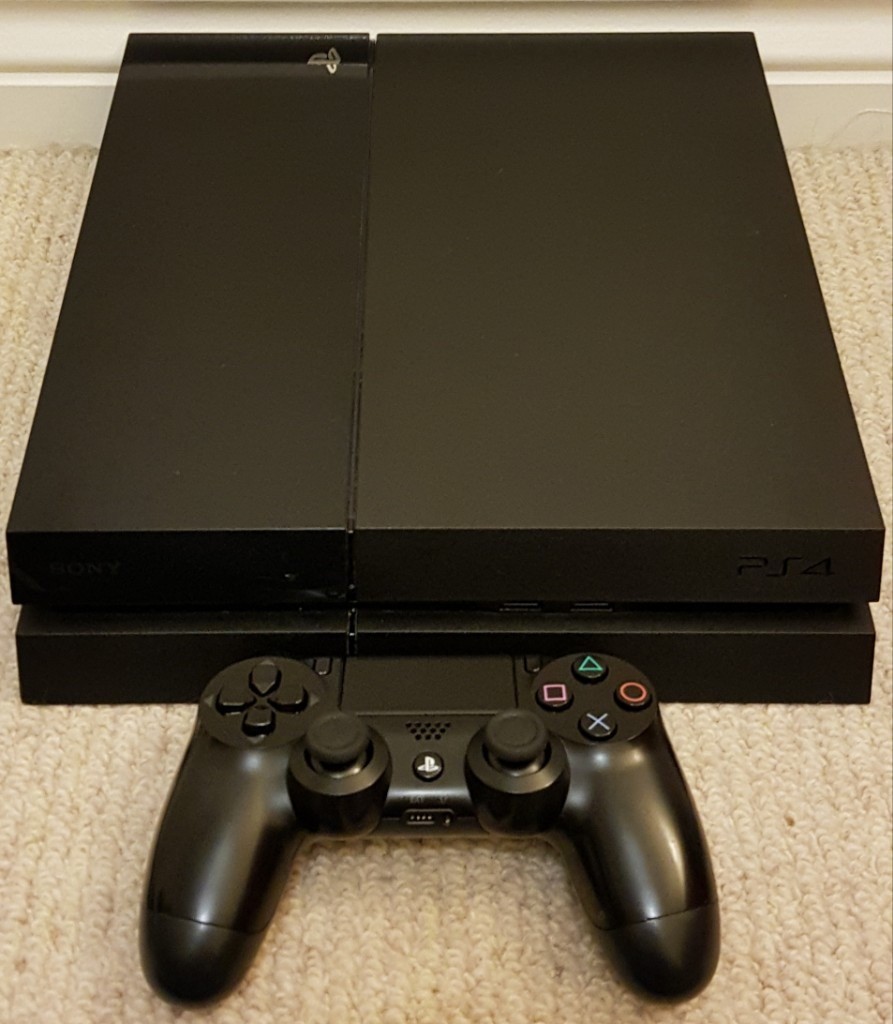 PS4 500GB, V.G.C, PROFESSIONALLY REFURBISHED, RUNS LIKE NEW! CAN