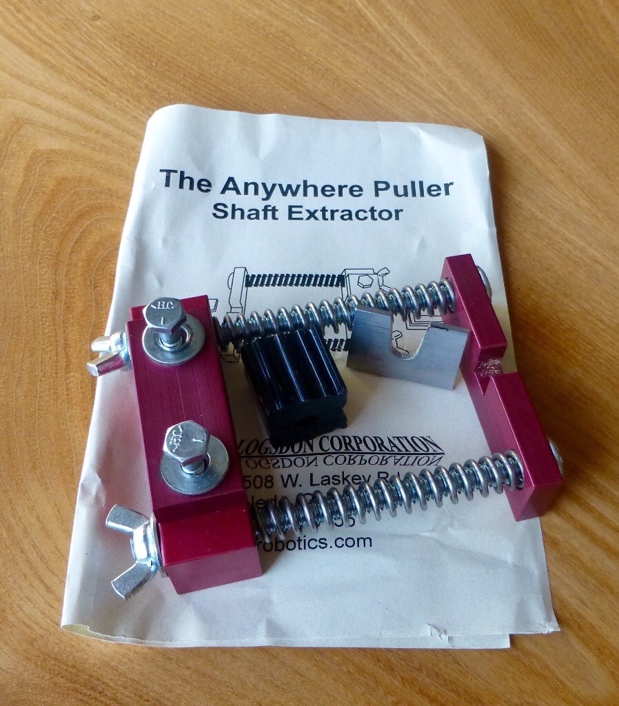 Golf club shaft puller. Spring operated in West End, Glasgow Gumtree