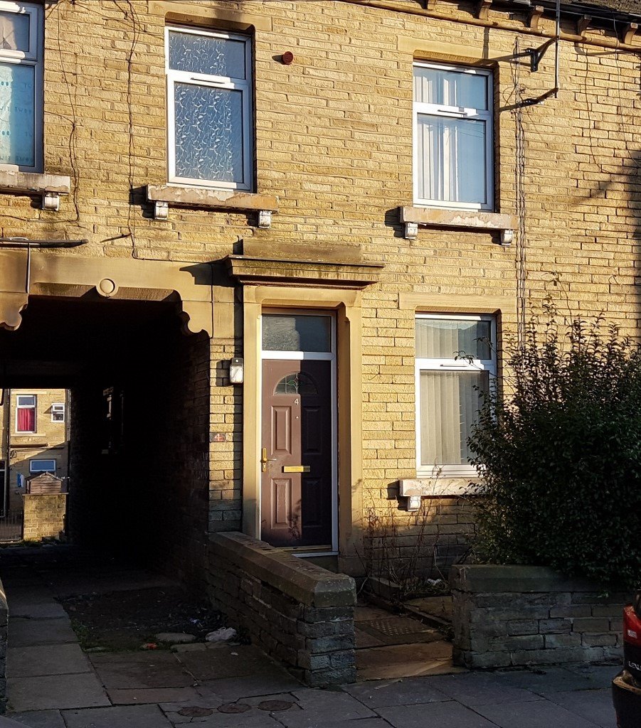 AGAR STREET 2 BEDROOM HOUSE FOR RENT TO LET BRADFORD BD8 9QL