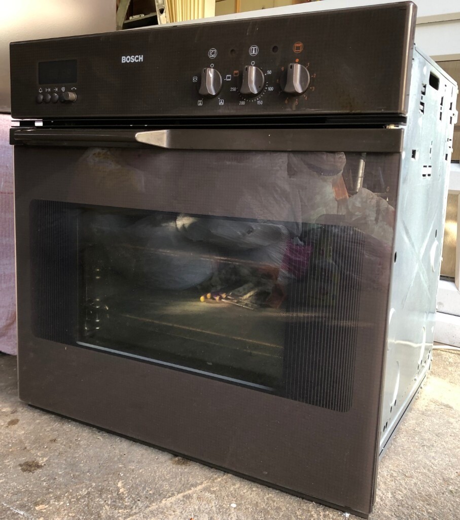 Bosch HMG8202 / HBE630F built in oven and matching microwave grill