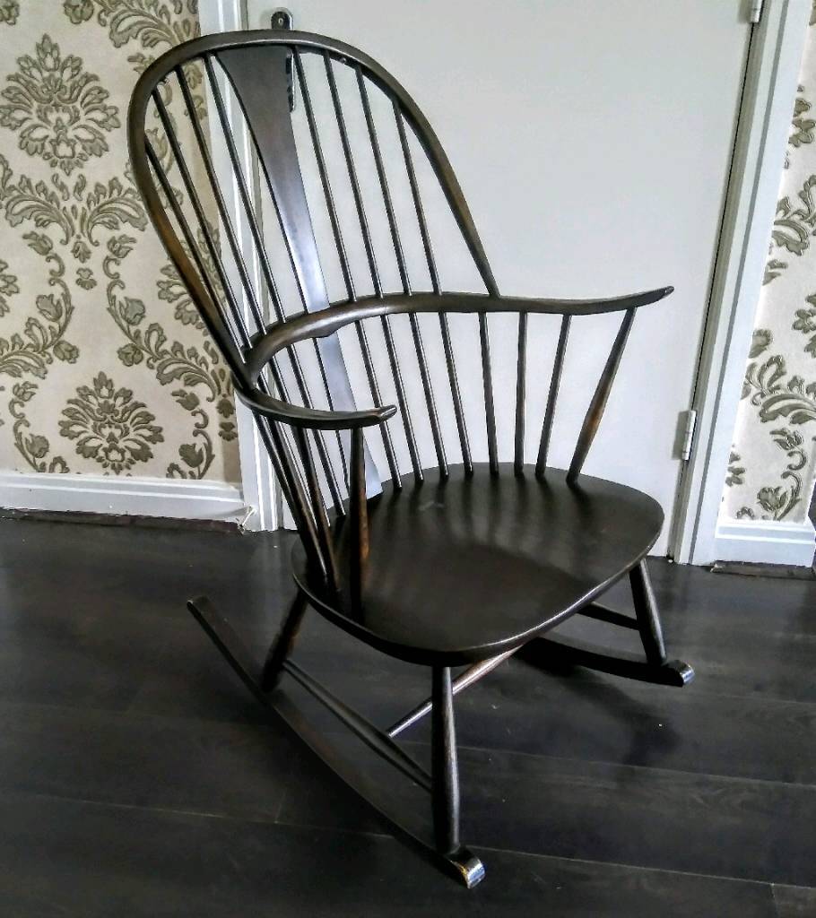 Vintage Ercol Chairmakers Rocking Chair in Aylesbury, Buckinghamshire