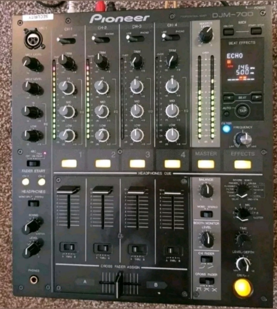 MINT Pioneer djm 700 SERVICED boxed fully working pro dj audio mixer